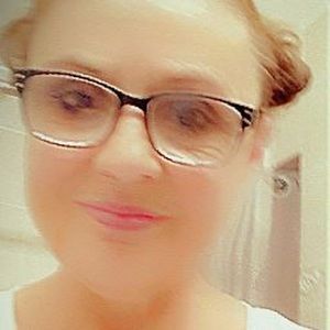 Meet your Posher, Lorii